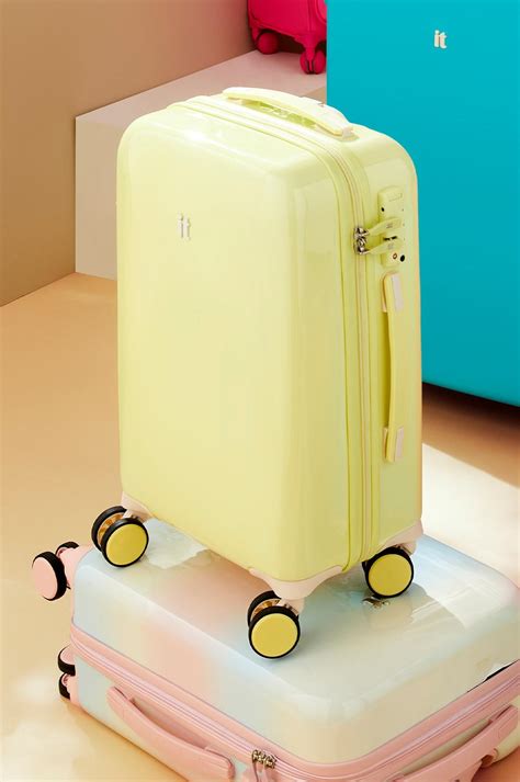 primark it luggage size.